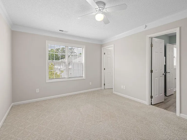 416 Misty Groves Cir — Photo 13