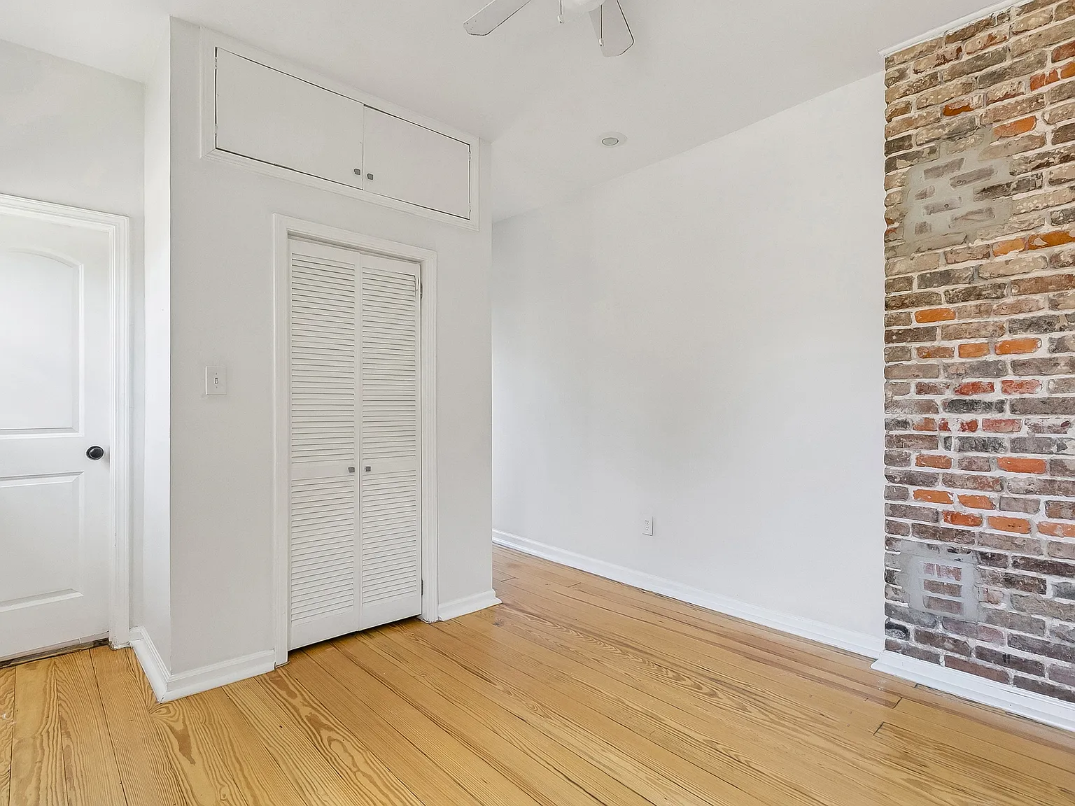 4233 S Tonti Street — Photo 3