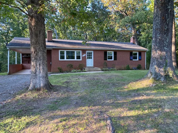 10116 Garrett St, Vienna, VA 22181