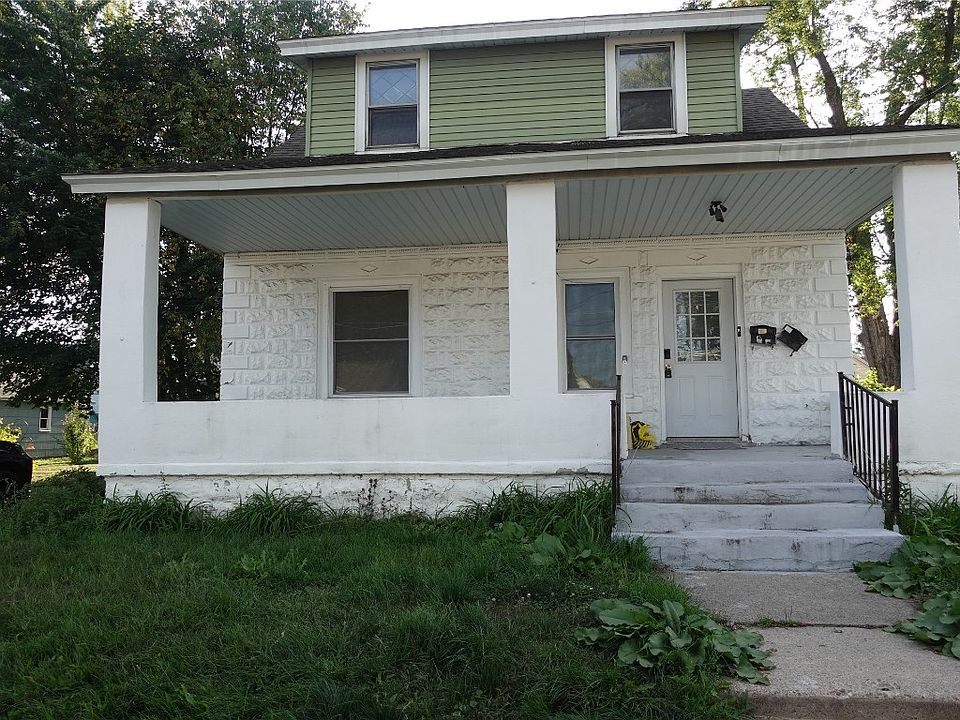 1st image of 82 New York Ave