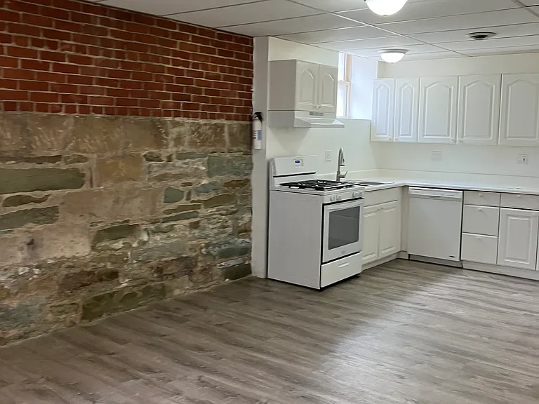 5752 Ellsworth Ave #11-C — Photo 4
