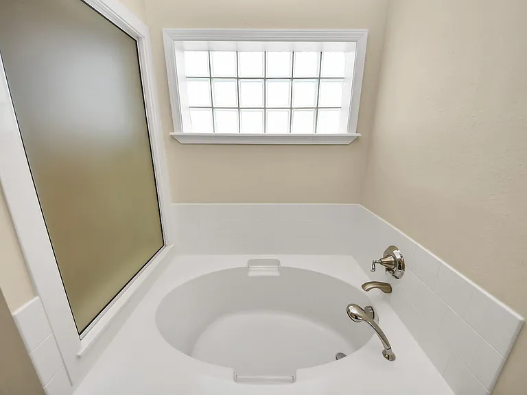 10503 Great Plains Ln — Photo 21