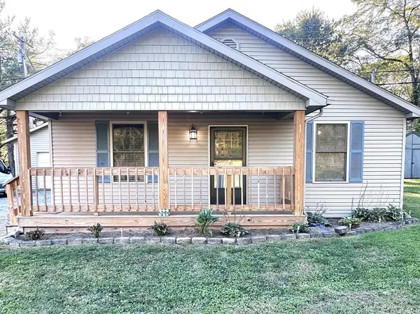 135 Fairground Rd, Lucasville, OH 45648
