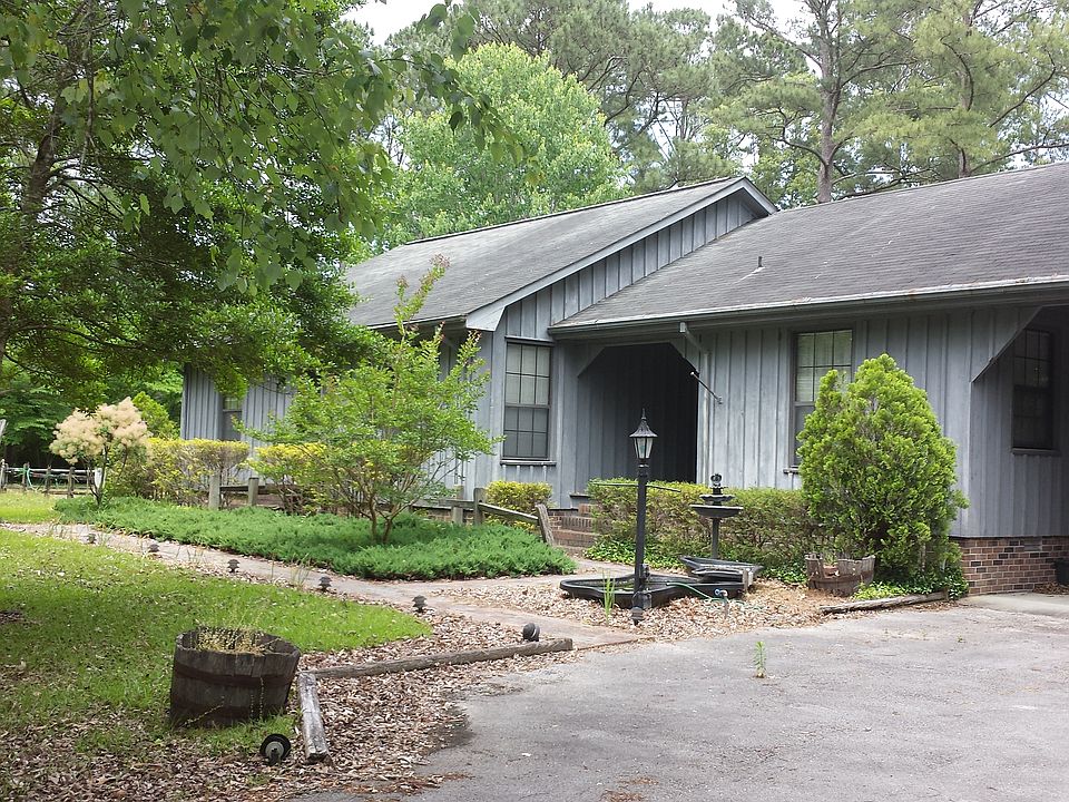 Front Exterior - Main Entry