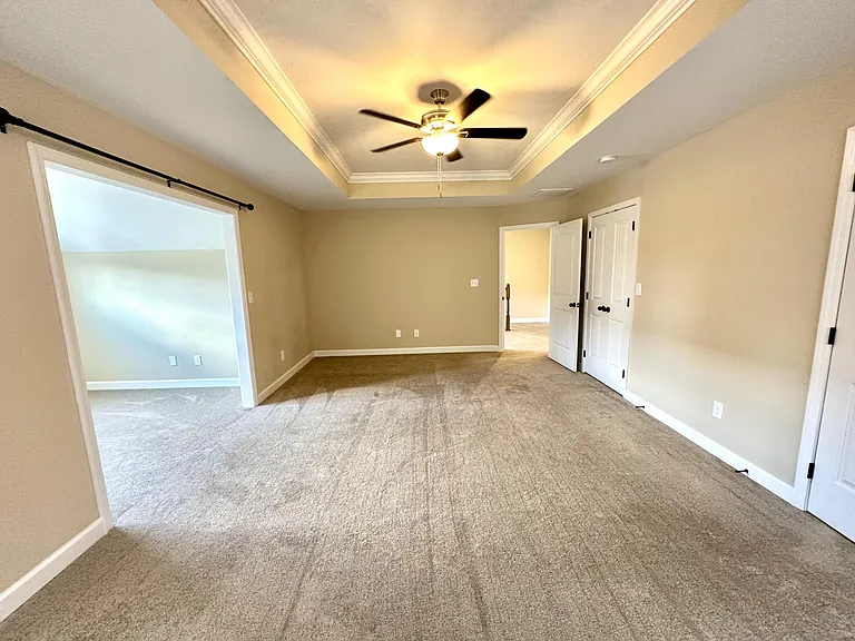613 Estrella Dr — Photo 14