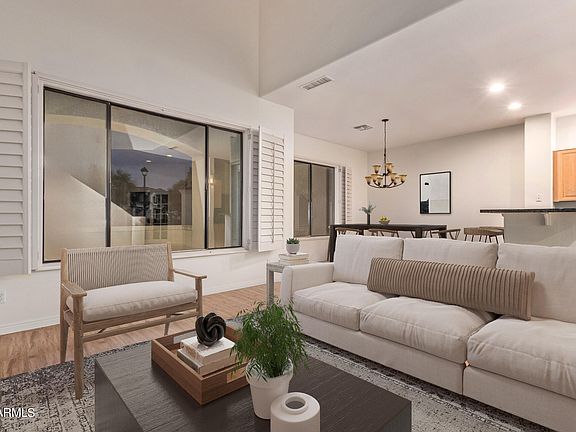 4th image of 3131 E LEGACY Drive #1089