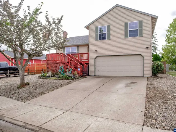 363 NW Denton Ave, Dallas, OR 97338