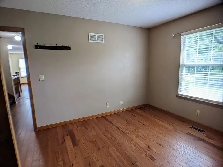7602 W 154th Ter — Photo 37