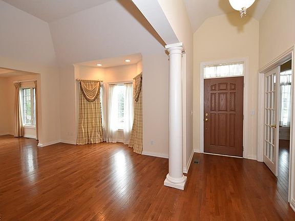 3rd image of 1802 Century Oaks Dr #20