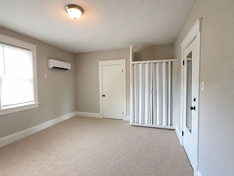 1807 Springfield - Platinum — Photo 11