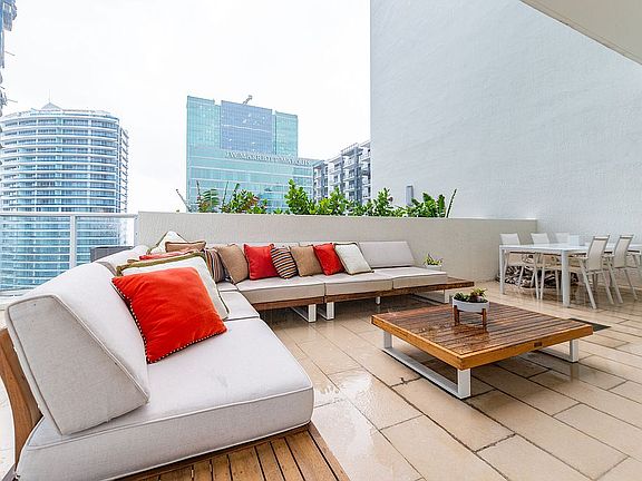 3rd image of 300 Biscayne Blvd Penthouse 3802