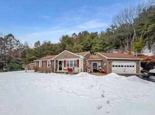 1211 Mall Rd, Montoursville, PA 17754