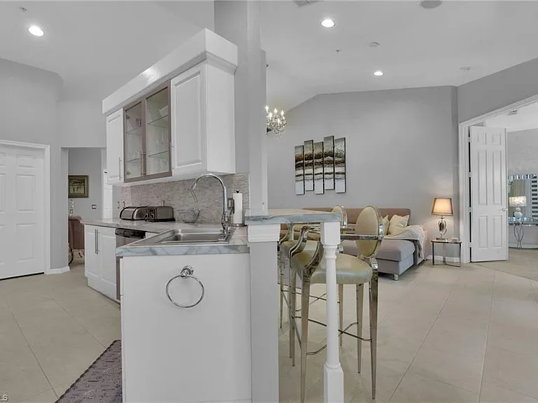 4650 Hawks Nest Way #M-202 — Photo 10
