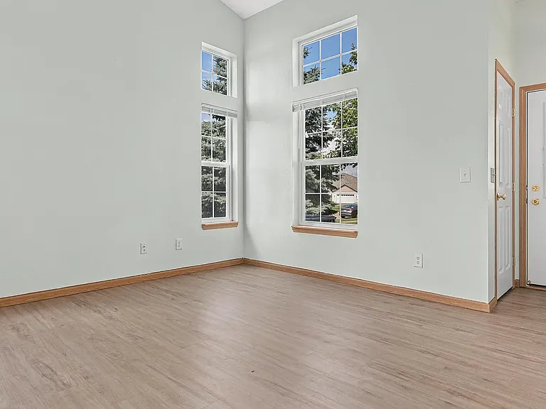 78 Bridgewater Trl — Photo 6