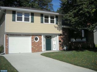 163 E Saint Andrews Dr, Mount Laurel, NJ 08054