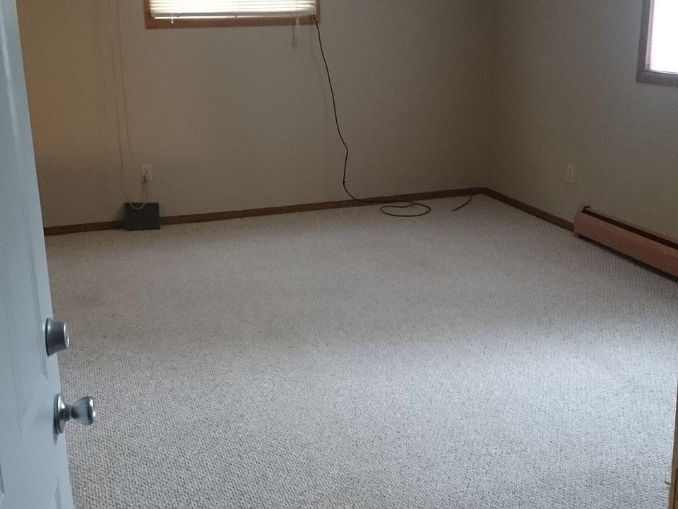 2nd image of 1333 3rd Ave SW APT 1