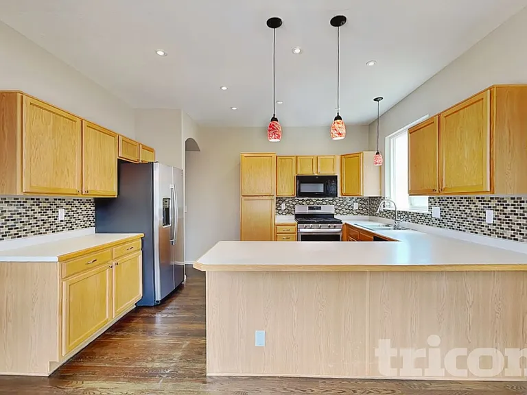 9061 Renoir Dr — Photo 5