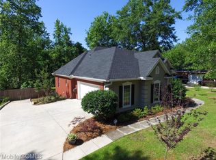 9695 Arlington Oaks Dr S, Mobile, AL 36695
