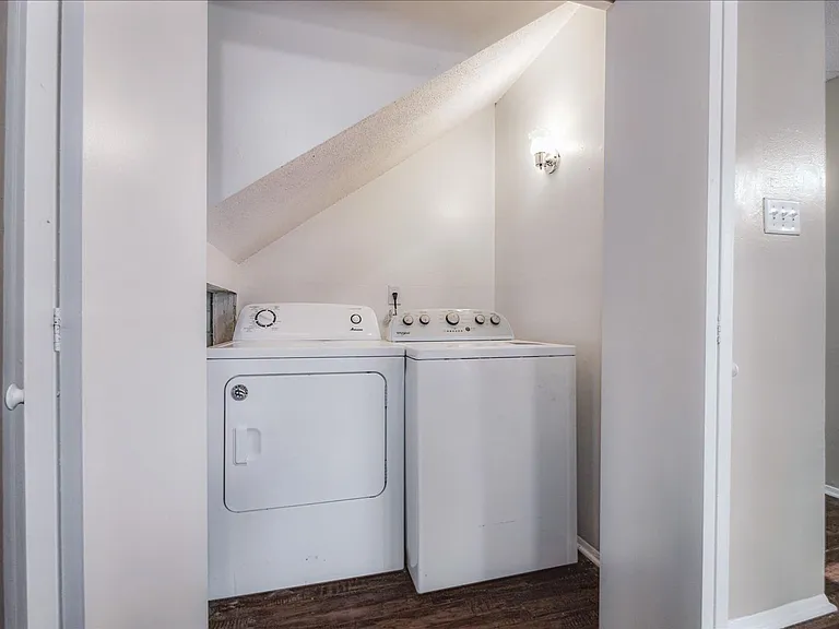 Chambliss Village Townhomes — Photo 46