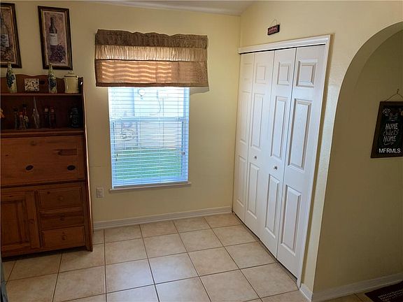 5th image of 521 Brown Bear Way