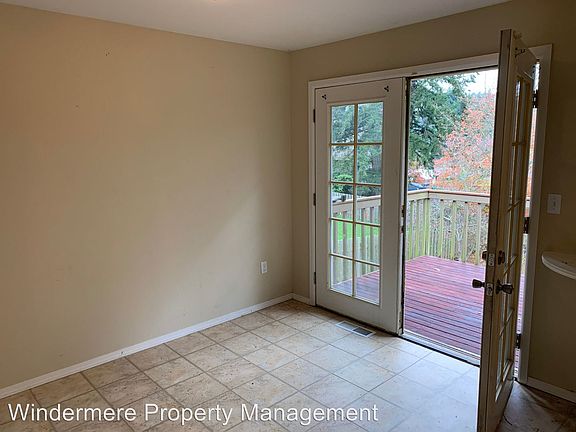 5th image of 26947 Frodesen Cir NE