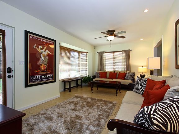 2nd image of 315 Marlborough Road