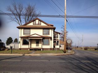 1015 W Main St, New Holland, PA 17557
