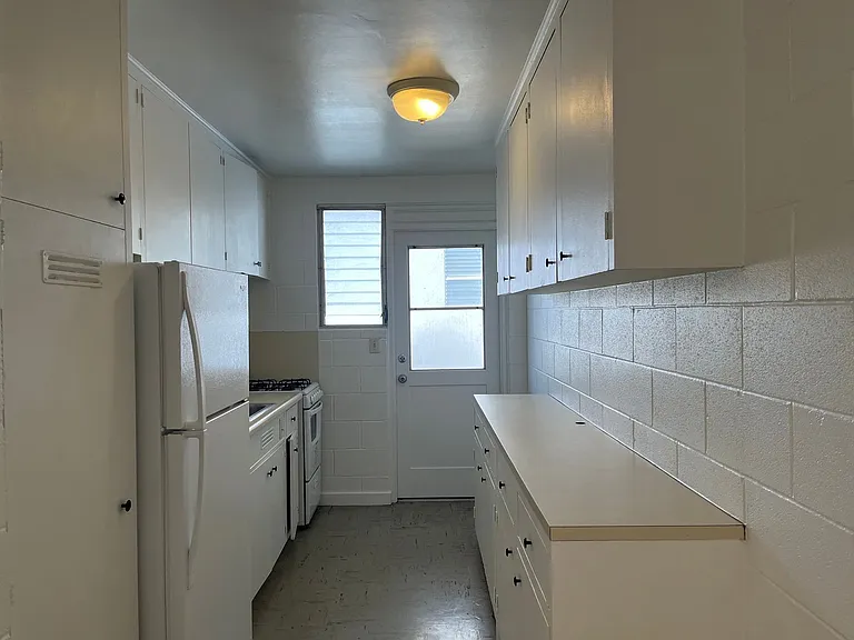 730 Alder St — Photo 4