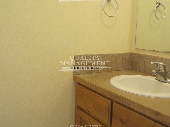 5th image of 2710 S Georgia Ave APT C