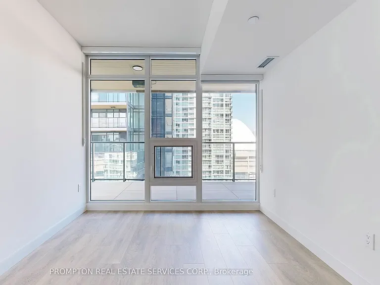 3 Concord Cityplace Way #2606 — Photo 5