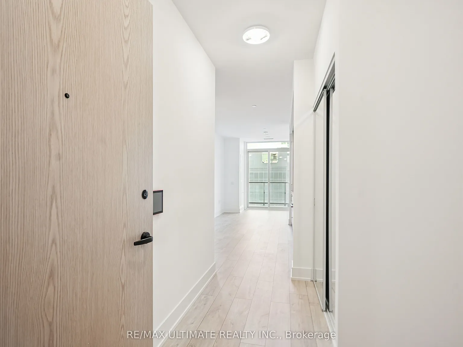 1 bed, $2,100 — Photo 4