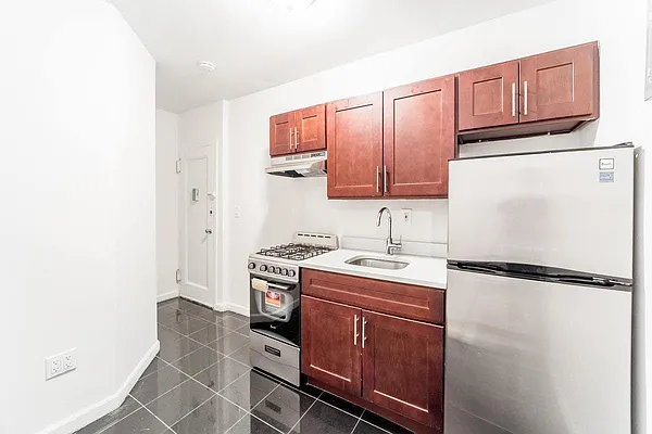 Rented by Bold New York | media 6