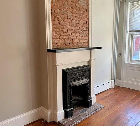 5th image of 1107 E Palmer St