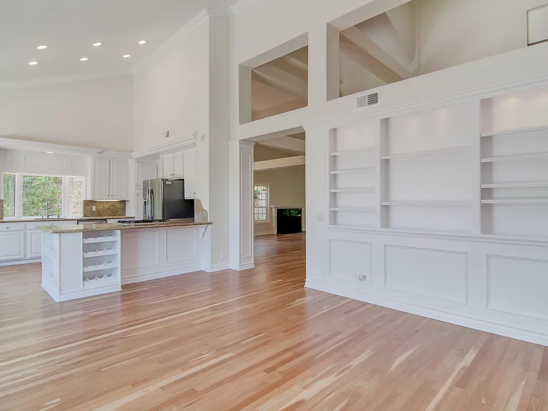 24261 Cascades Dr — Photo 13