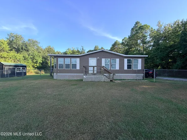 13721 Pine Ave, Vancleave, MS 39565