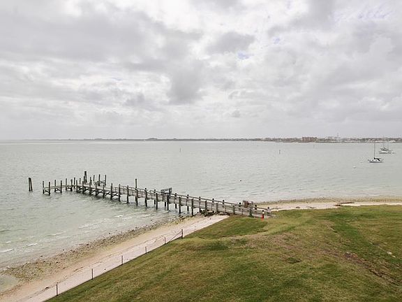 4th image of 30 Harbour Isle Dr W Unit Ph6