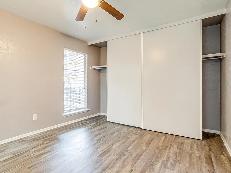 Vista Buena Apartments — Photo 29