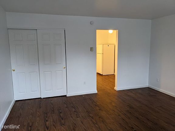 16355431662181031423034825780401