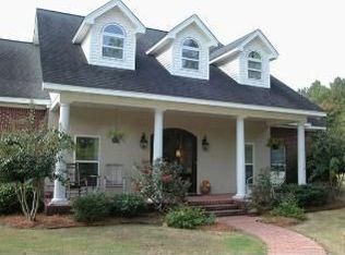 585 Poor House Rd E, Starkville, MS 39759