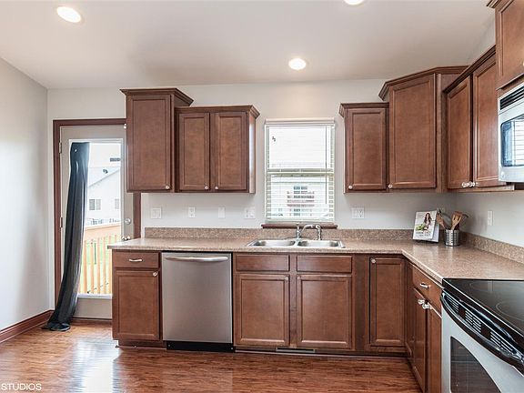 5th image of 1535 Alder Dr