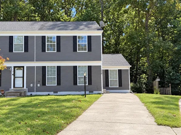 210 Susan Dr, Indian Head, MD 20640