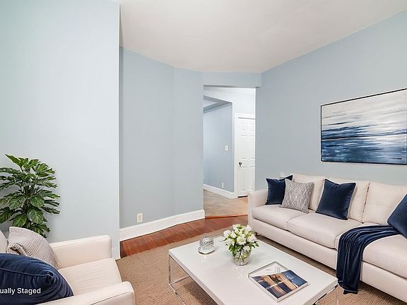 4th image of 79 Gilbert St