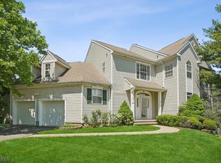 74 Liberty Ridge Rd, Basking Ridge, NJ 07920