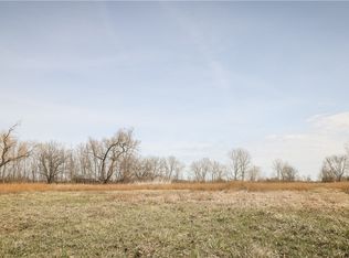 3rd Rocky Rdg, Oak Harbor, OH 43449