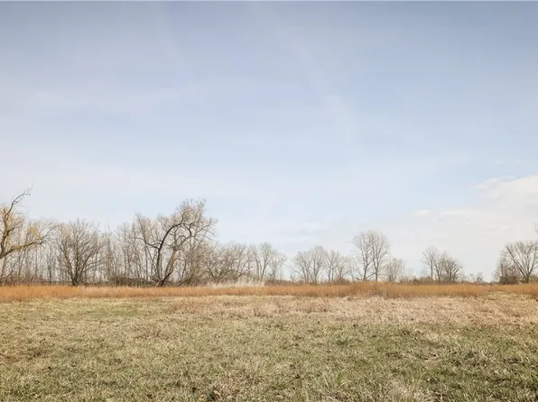 3rd Rocky Rdg, Oak Harbor, OH 43449