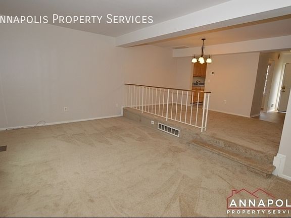 5th image of 430 Knottwood Ct