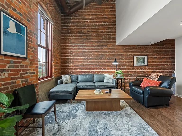 544 S Front St #315 — Photo 10