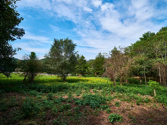 4th image of Meadow Ln #44