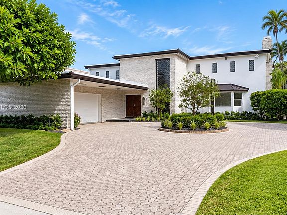2nd image of 4403 Palm Ln