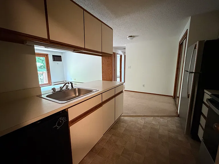 The Highlands Apartments — Photo 30
